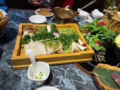 -慢丽江·云南野生菌土鸡锅(西山店)