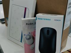 -荣耀授权专卖店(黄浦浙江中路店)