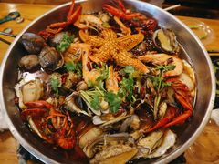 -老东镇啤酒屋海鲜加工·蒸汽海鲜·海鲜烧烤(台东店)