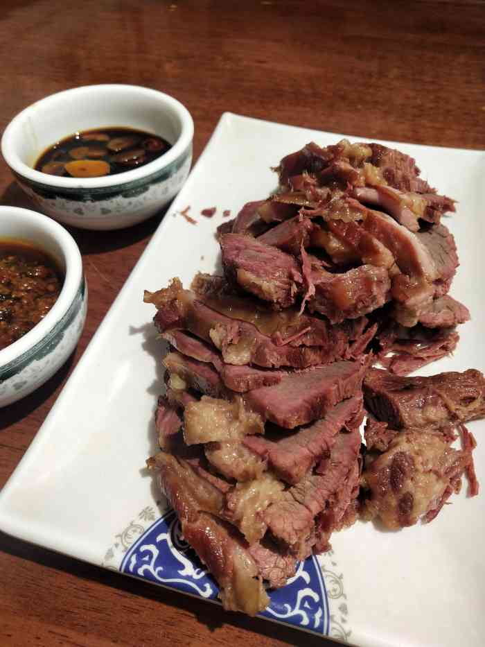 孔老二马肉馆-"新开的一家店,位置在青年路博大喜宝对面,.