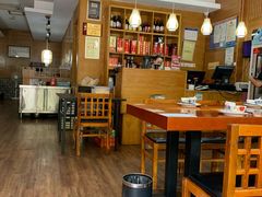 -臻吃客主题餐厅(人民路店)