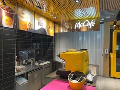 -麦当劳(中二横路店)