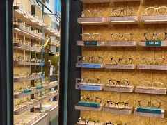 -MUJOSH木九十眼镜(月星环球港B1店)
