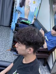 -藤野造型专业烫染接发