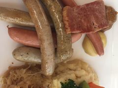 -LENBACH兰巴赫西餐啤酒坊(大连星海广场店)