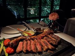 -弦月窗LUNETTE BY AMANDA(复兴路店)