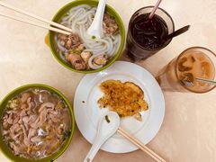 淥雞絲麵-雄兴泰咖啡室