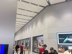 -Apple零售店(华贸购物中心店)