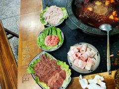 -重庆故事姊妹老火锅(财经学院店)