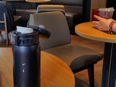 大堂-星巴克(红房子店)