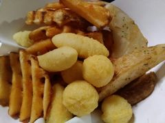 -HIGH FIVE哈福手工汉堡(桂林路店)