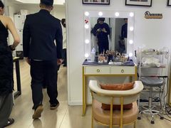 -bobo高端证件照工作室(三元桥店)