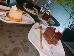 -UNI UNI(环亚凯瑟琳店)