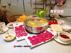 养生原汤锅-俏牛哥鲜牛肉牛肆馆(重庆天地店)