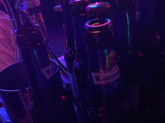 -UP嘻哈酒吧(粉巢店)