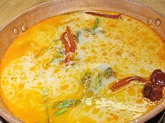 -洱火云南酸菜牛肉火锅(石景山当代商城店)