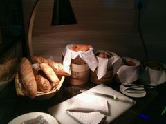 -月色西餐厅·海鲜刺身·烧烤(科学城保利郡雅酒店)