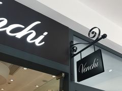 -VENCHI 闻绮(上海佛罗伦萨小镇店)