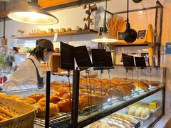 面包甜点陈列柜-仙峰天然面包(迎宾路店)