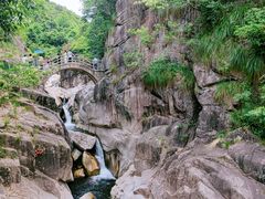 -鄣山大峡谷