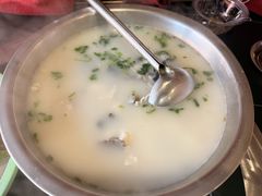 奶汤鱼头-雪湖煜辰鱼头老店(雪野湖店)