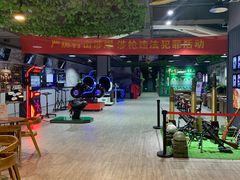 -都市枪神实弹射击俱乐部