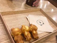 -LINE FRIENDS Garosu-gil Flagship Store
