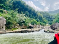 -虎啸峡漂流