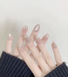 -UGIRL有个美甲