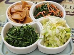 -壹阁胡羊焖饼(特色小吃街店)
