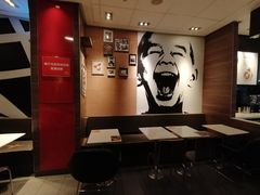-麦当劳(汉口火车站候车室店)