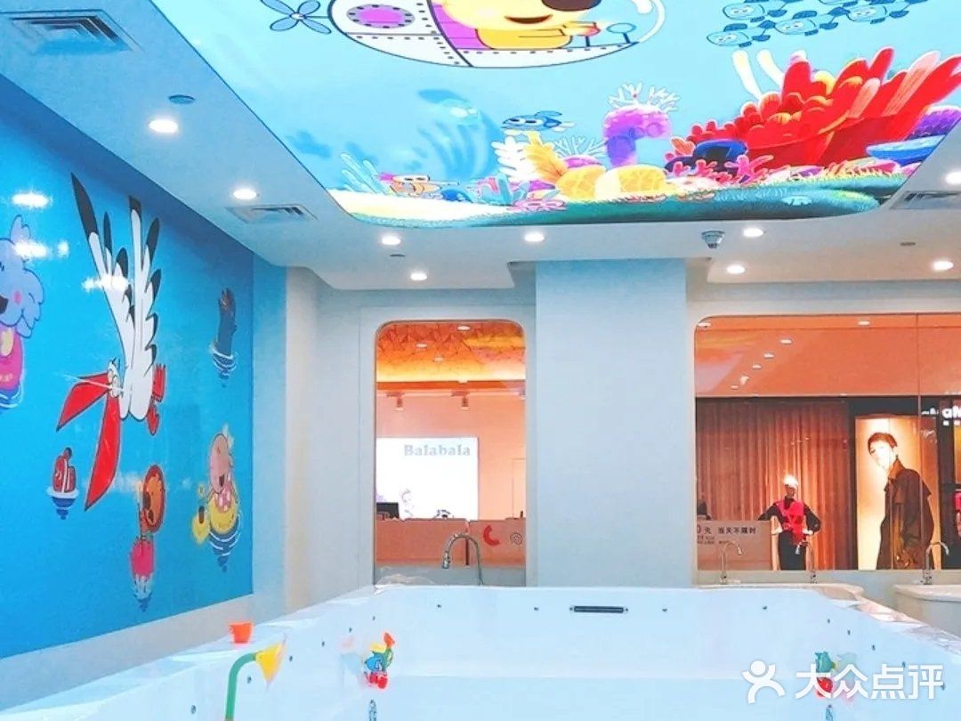 天热了，最好的运动就是游泳