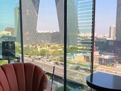 -福楼毕斯罗F Bistronome(国贸商城约会地标景观店)