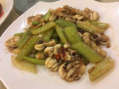 -益健海鲜大食坊(拱北口岸店)