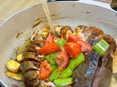 -刘姐啤酒鱼民族演艺餐厅(西街总店)