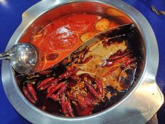 -马路边边串串香(苗栗路店)