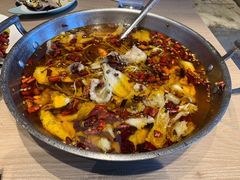水煮鱼-日进一片海.生腌海鲜火锅.宵夜烧烤(三里屯总店)