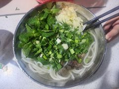 -小倪羊肉米线馆