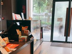 -星巴克(杭州湖滨银泰E区店)