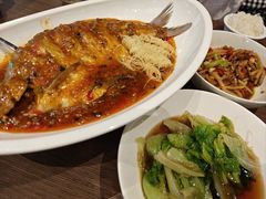 -大中华酒楼·主席武昌鱼·武汉美食地标(江汉路步行街店)