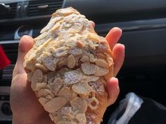 杏仁羊角-麦田工坊(月湖店)