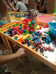 -菠萝树益智玩具体验馆(玖伍文化城店)