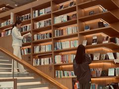 -朵云书院(滴水湖店)