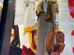 -优衣库(深圳万象天地旗舰店)