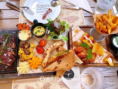 -Mark&Mars Restaurant