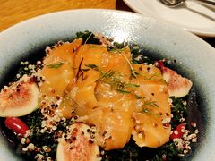 腌肉三文鱼沙拉-森Some Fusion(荔湾店)