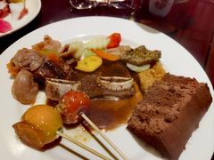 -南湖名都·景湖轩全日制餐厅·海鲜自助·东南亚风味·临湖而食