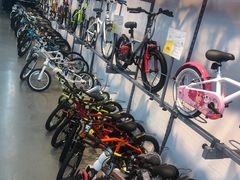 -迪卡侬(顺峰山店)