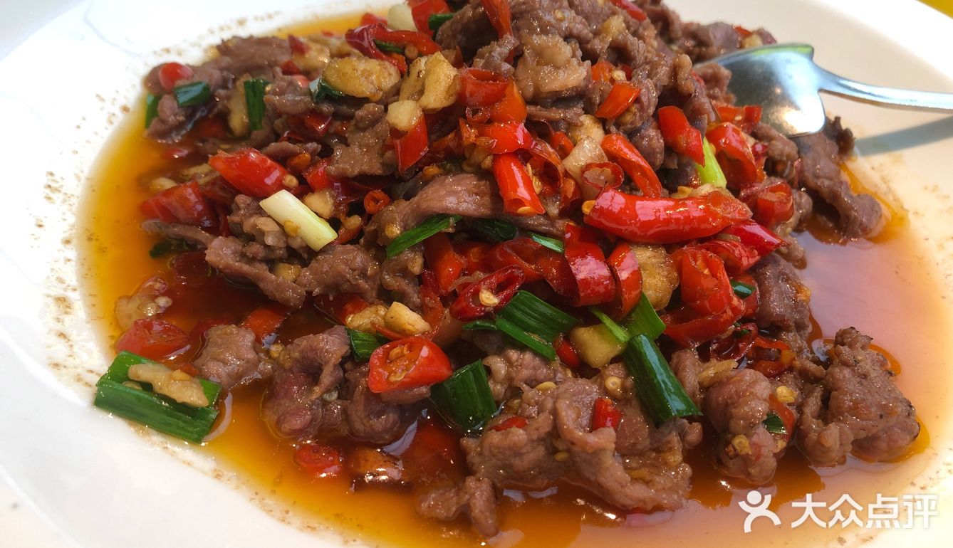 排队最长的湘菜店，上菜也真的快的一家店！