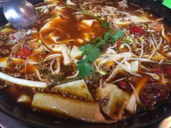 -鸿顺老铁锅美蛙鱼府(解放碑店)